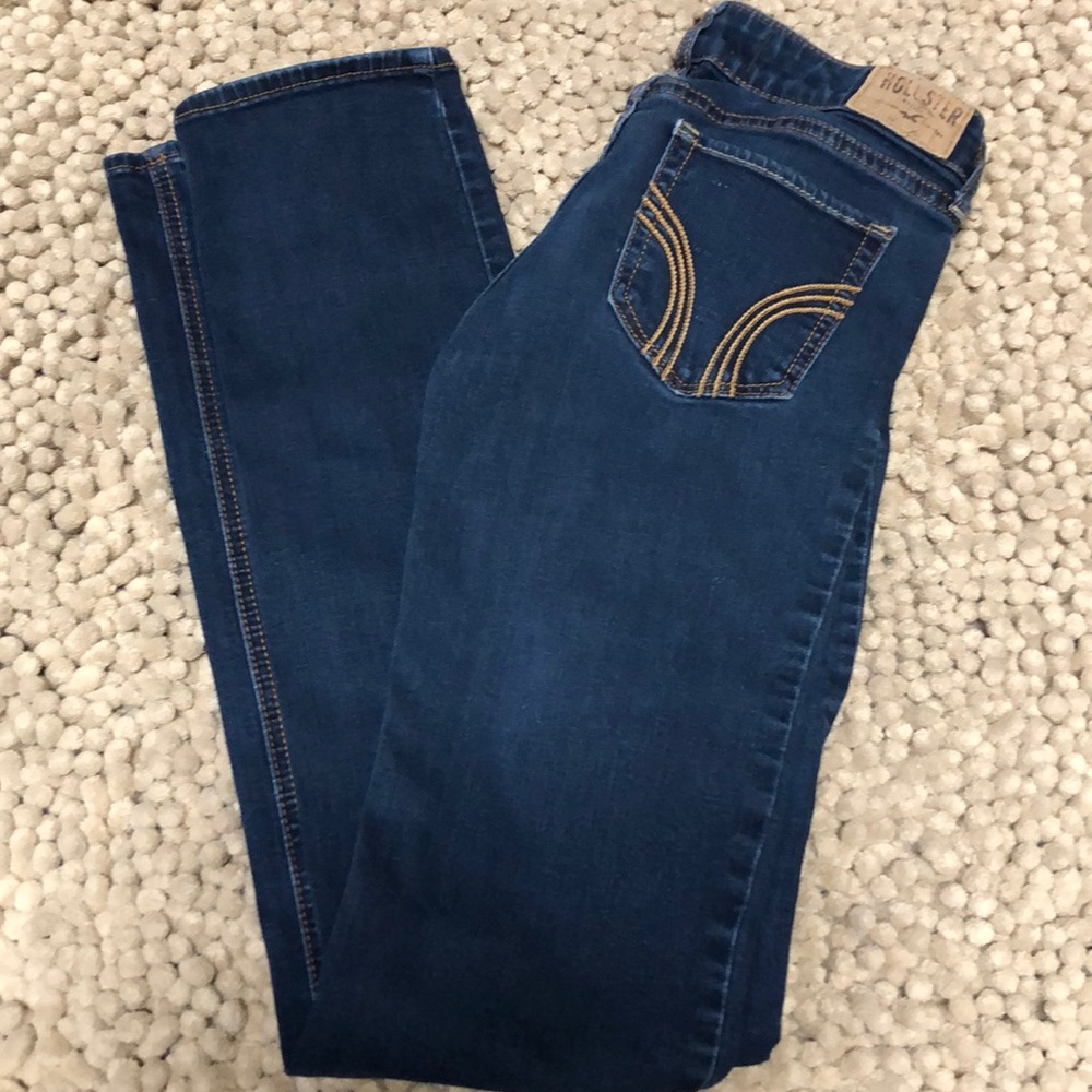 Dark wash hollister jeans